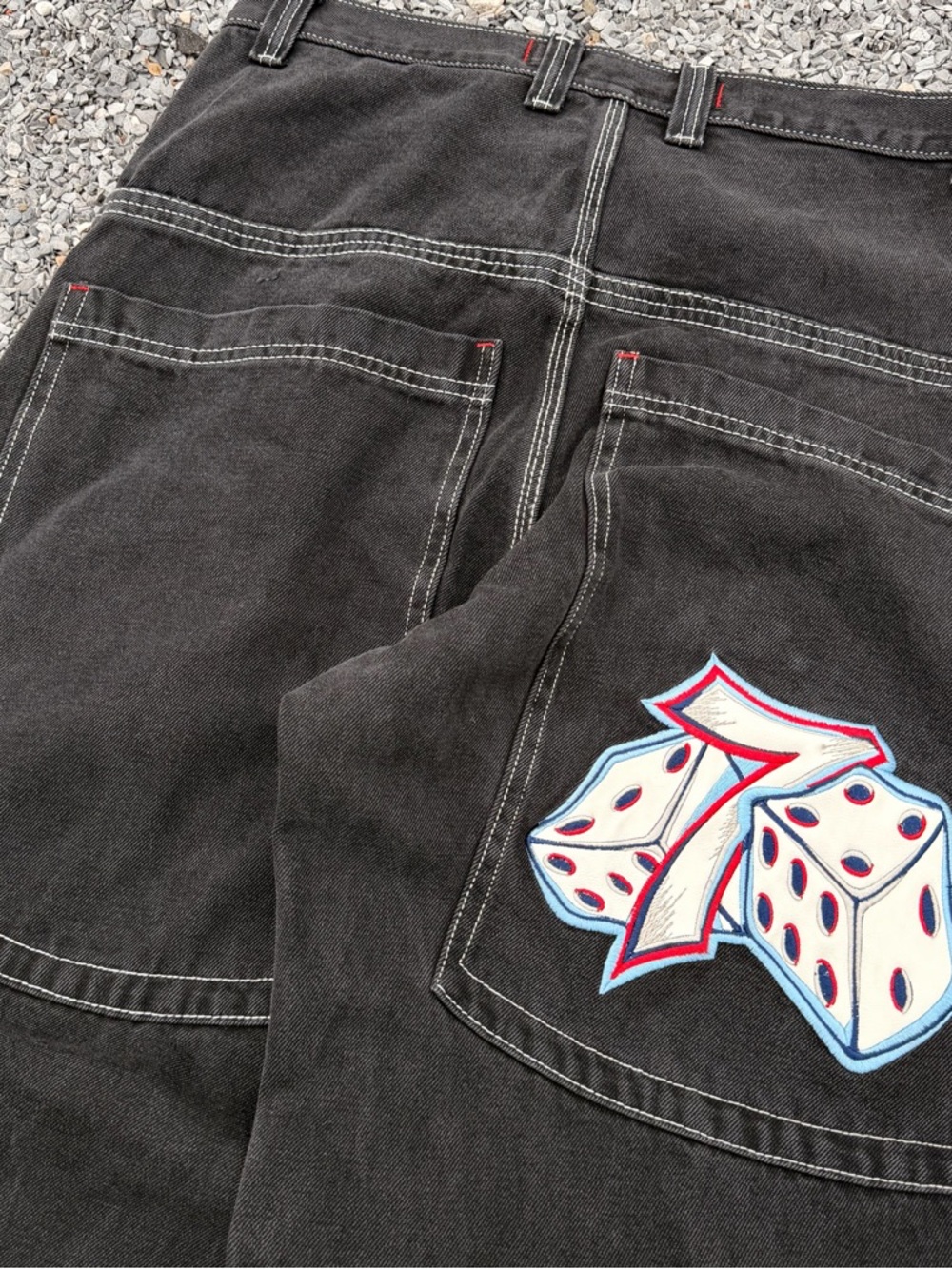 JNCO Black Relaxed Wide-Leg Jeans with Dice Pocket Graphic - Picture 3 of 11